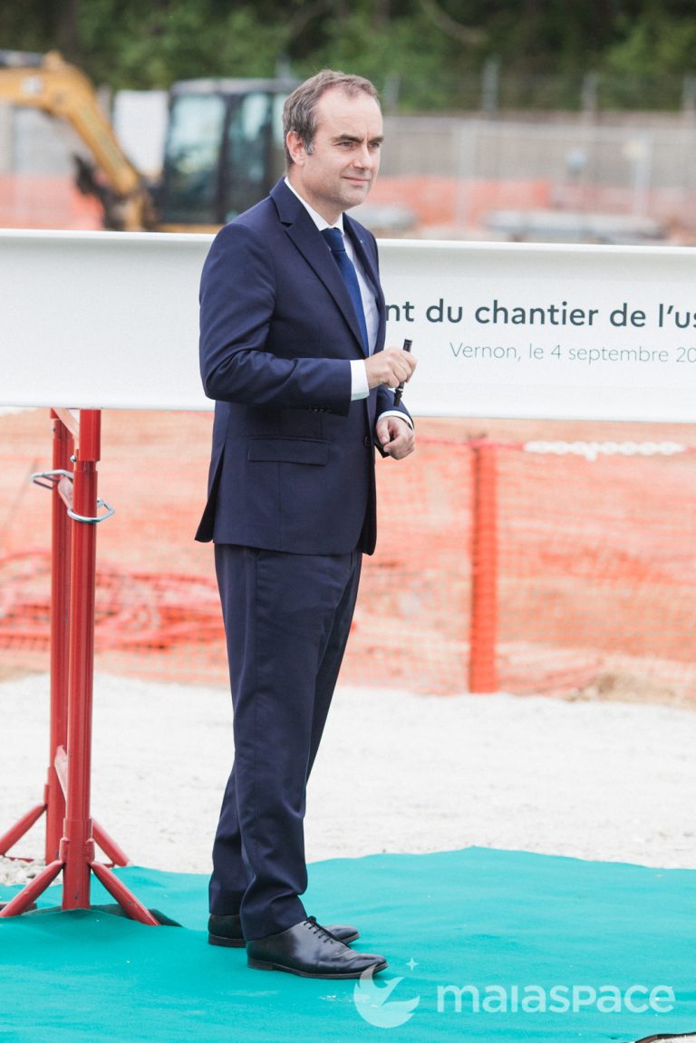 Sébastien Lecornu au lancement du chantier de la MaiaFactory